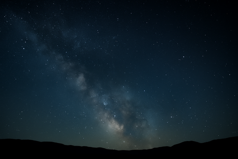 Pourquoi le ciel est-il noir alors qu'il y a des milliards d'étoiles ?